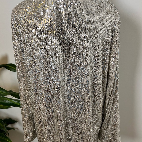 BB Dakota gold sequin duster, size large - Picture 11 of 12